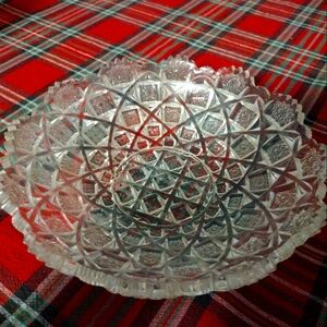 Elegant cut glass  Patterned Bowl vintage 1960s